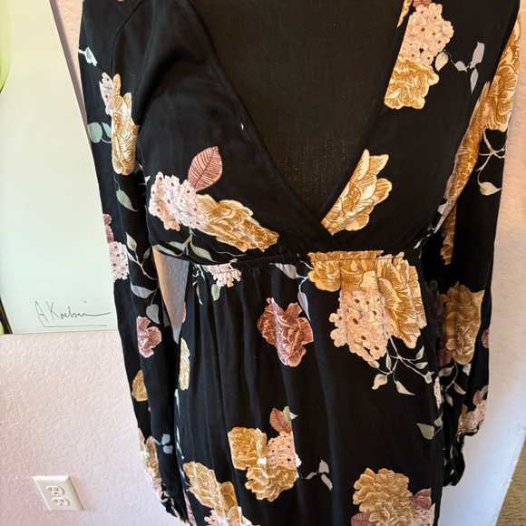 dress size small - Picture 2 of 6